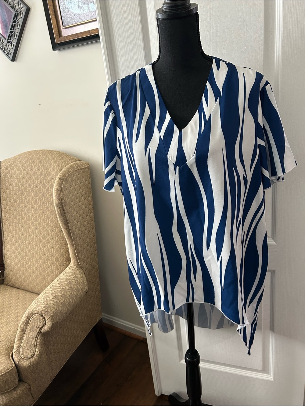 SHEIN Blue & White V-Neck Short Sleeve Blouse